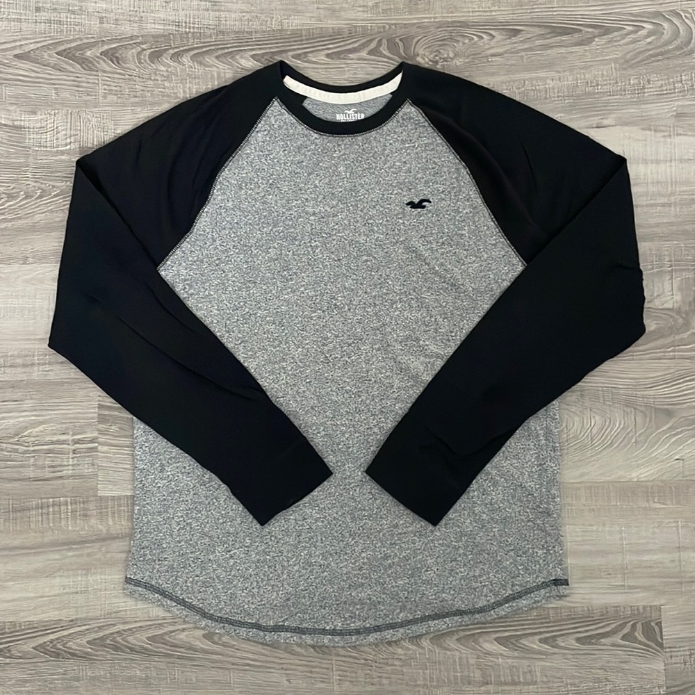 Men’s Hollister Baseball Shirt Size XL Gray/Black Soft cotton blend